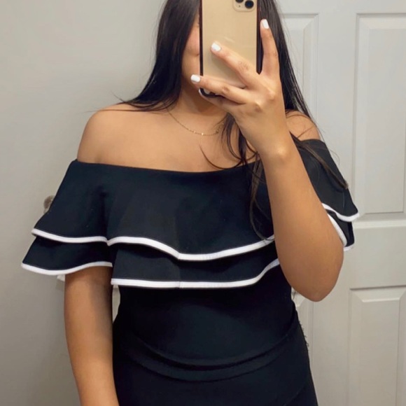 MITTO | CUTE OFF SHOULDER TOP - Picture 3 of 3